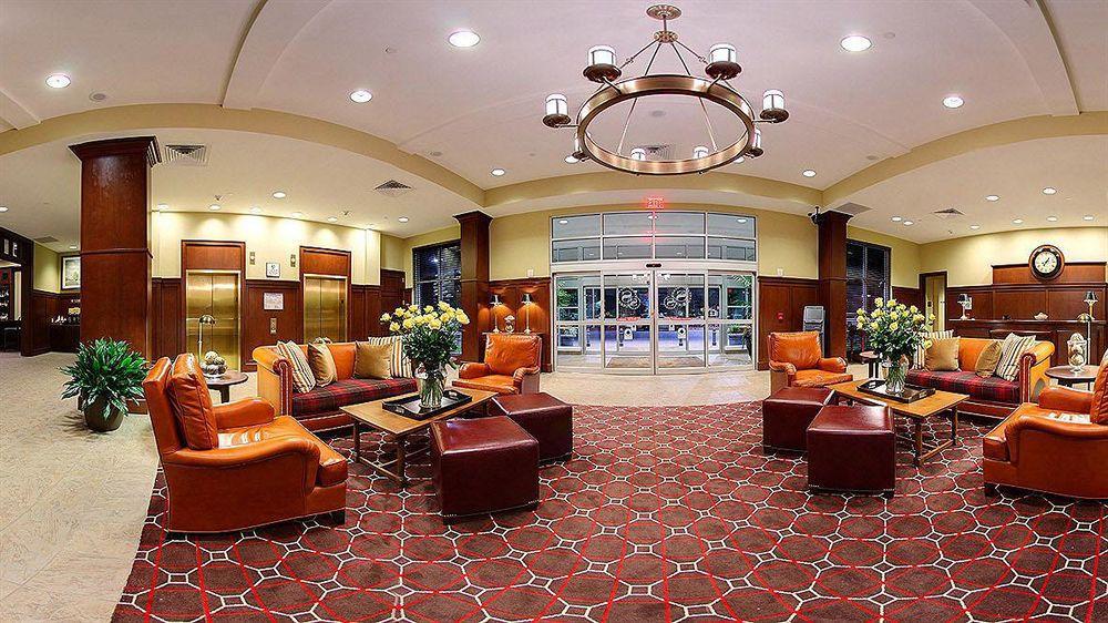 Four Points By Sheraton West Hotel 3*